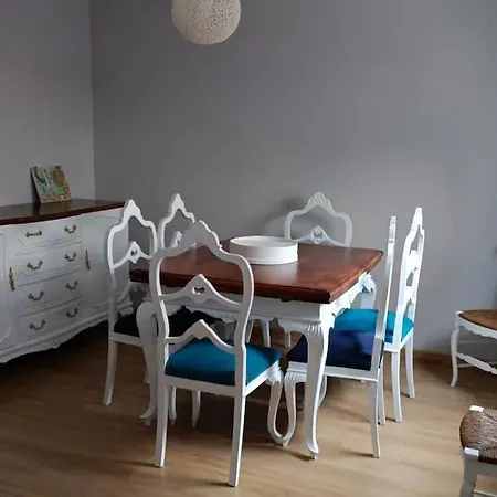 Areas Negras. Casas De Fanego. Cariño